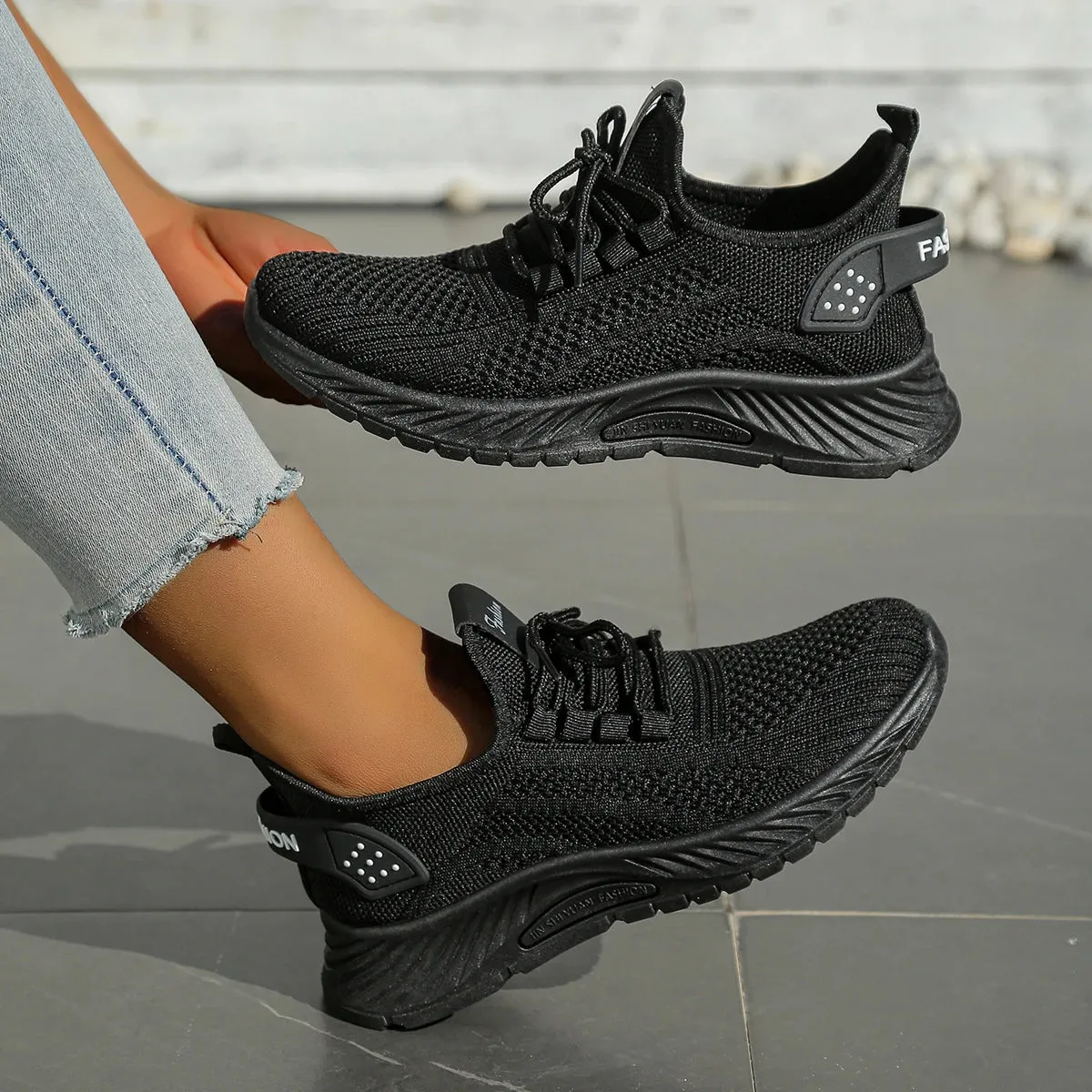 2025 new fashion leisure sports single shoes wholesale cross-border factory trend fly weaving women shoes casual sneaker Stylish Wear