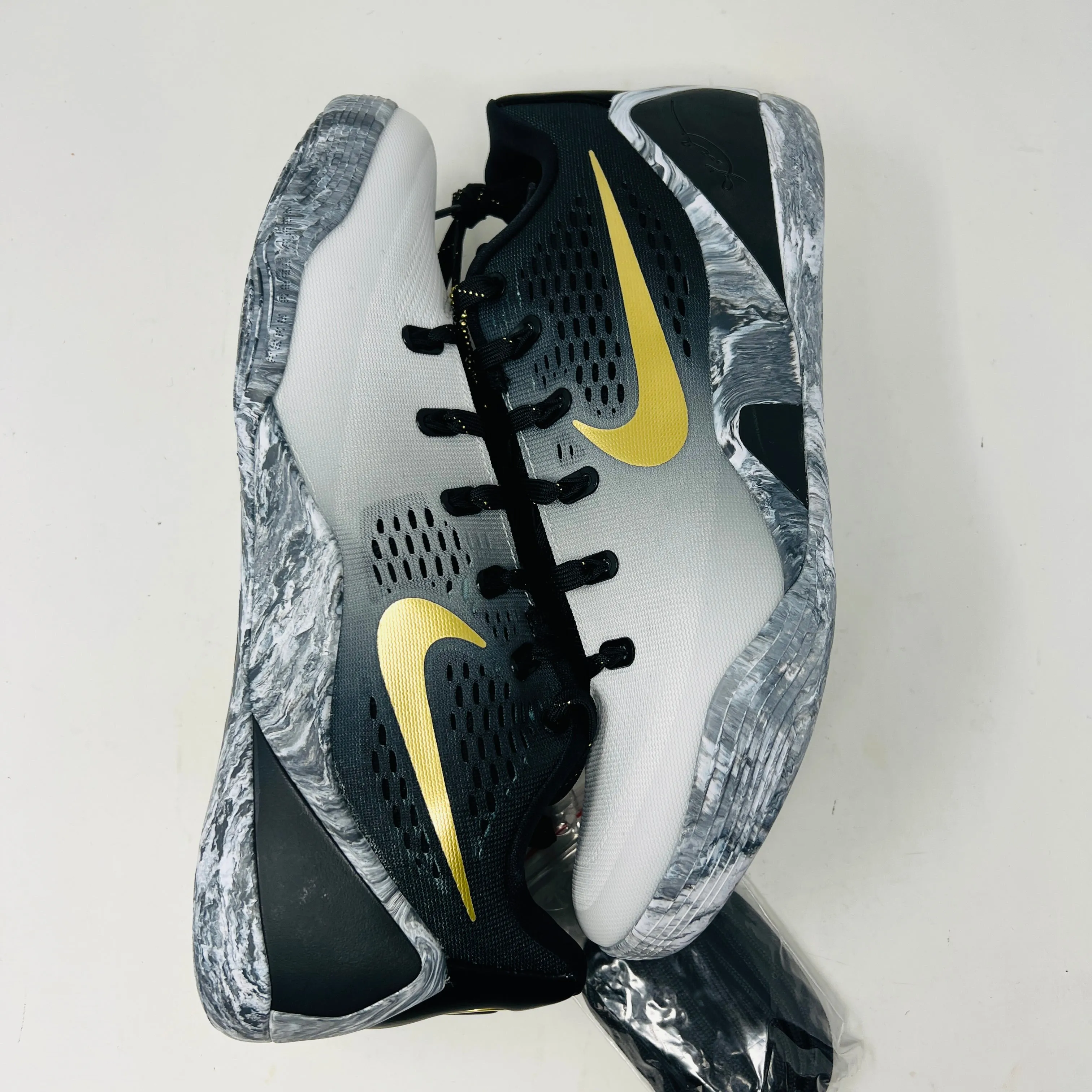 Active elegance Nike Kobe 9 EM Low Protro Mambacita