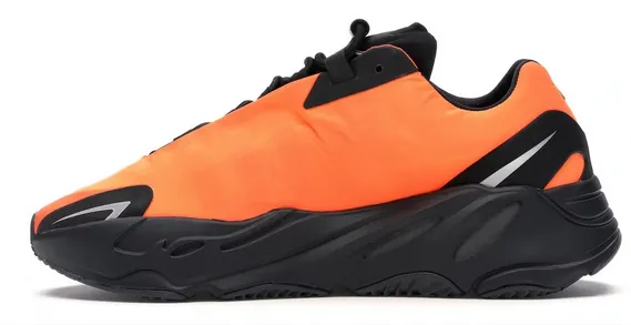 Outdoor Fit adidas Yeezy Boost 700 MNVN Orange