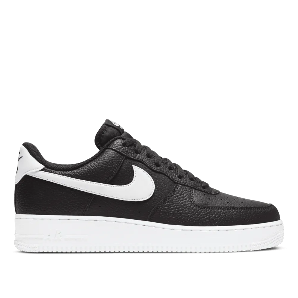 All Weather Fit Nike Men's Air Force 1 '07 Shoes