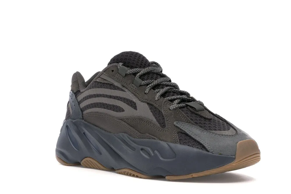 Yeezy Boost 700 V2 Geode Thermal regulation Flexible Rubber Outsole