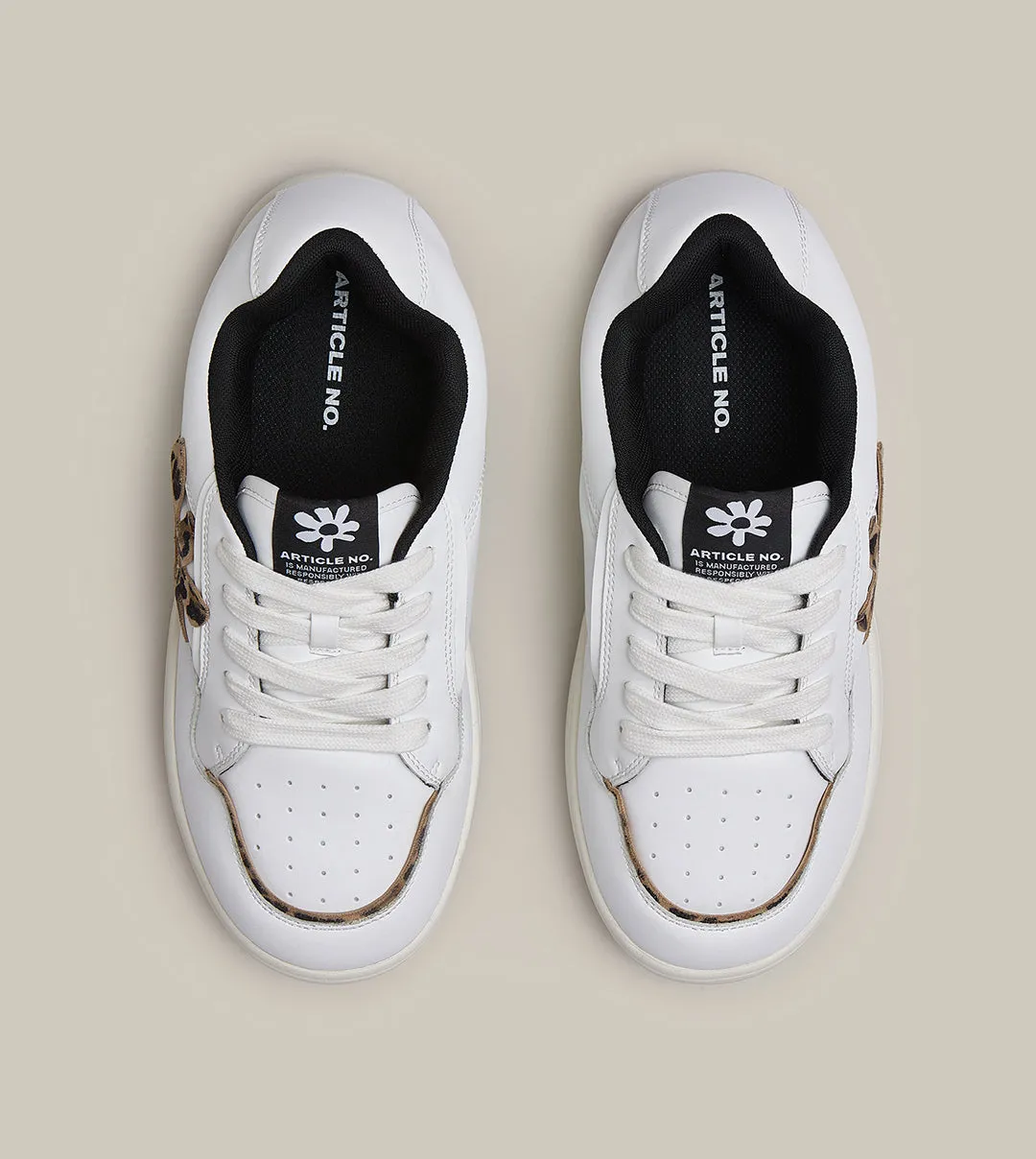 Lunch Jog Comfortable Step ARTICLE NO. BURGER LEOPARD FLORAL PATCH LOW-TOP SKATE SNEAKER-WHITE/LEOPARD