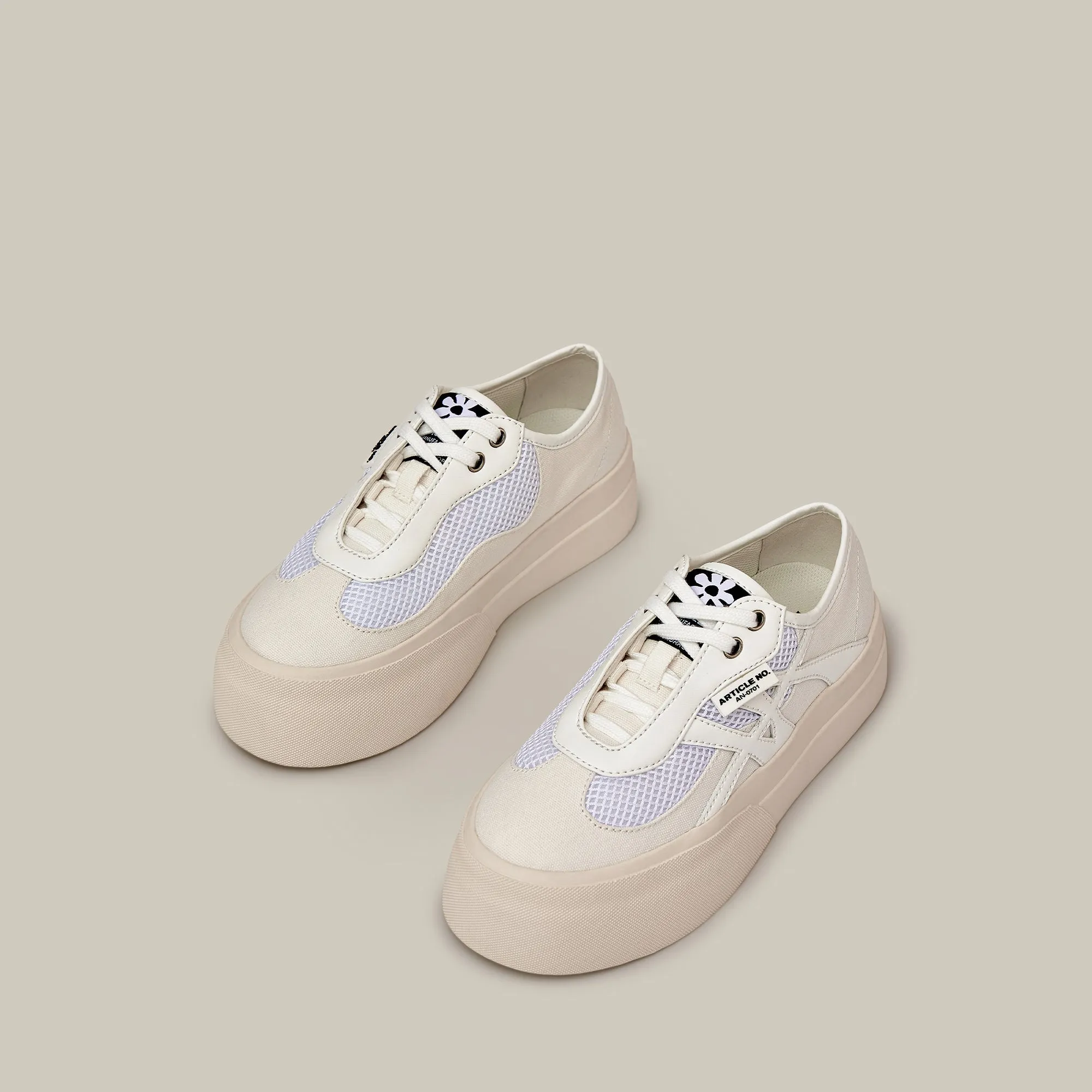 Wear Light ARTICLE NO. DOWNTOWN LOGO LOW-TOP SNEAKERS-WHITE