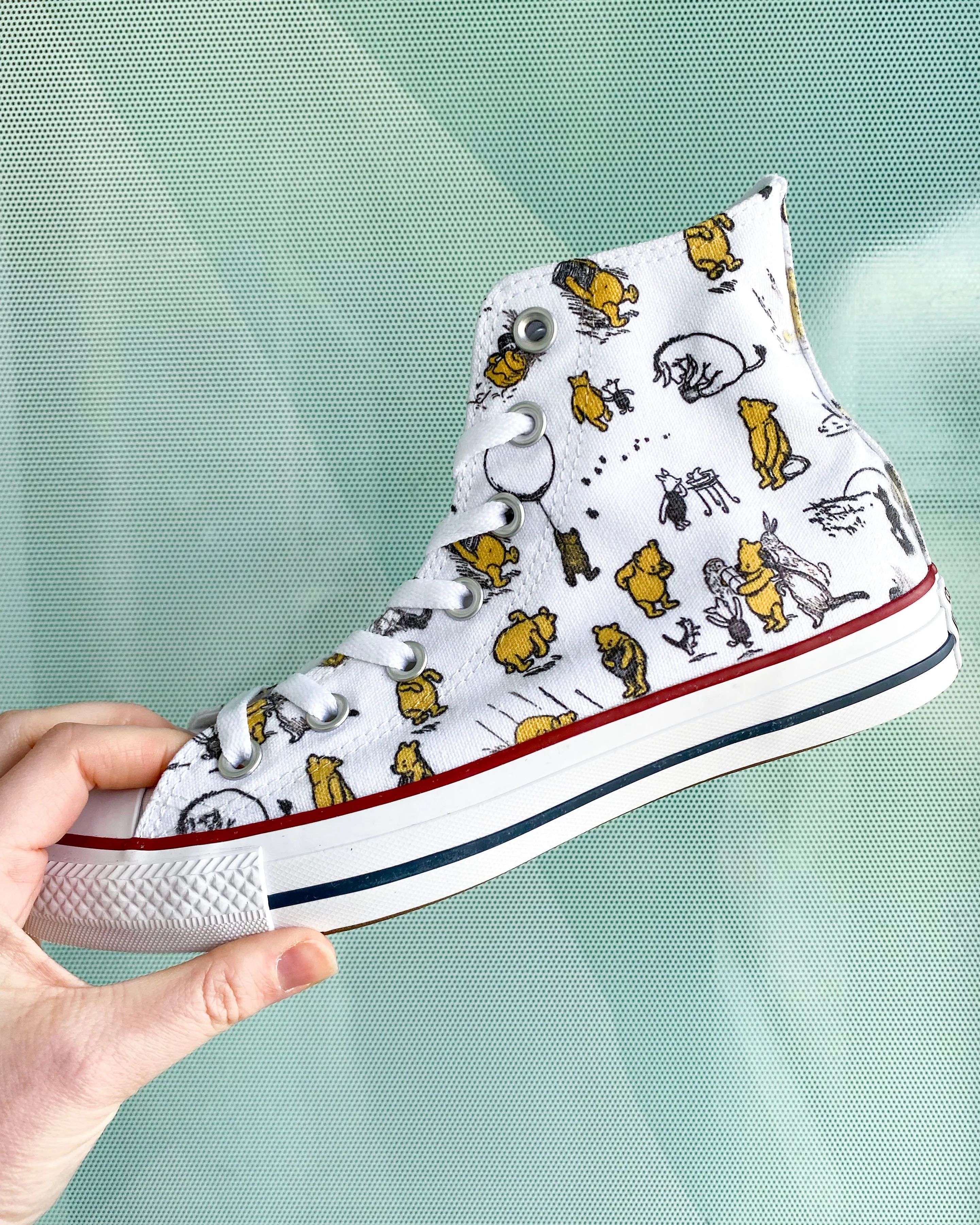 Comfortable toe box Baggins Original Hi Top Winnie The Pooh