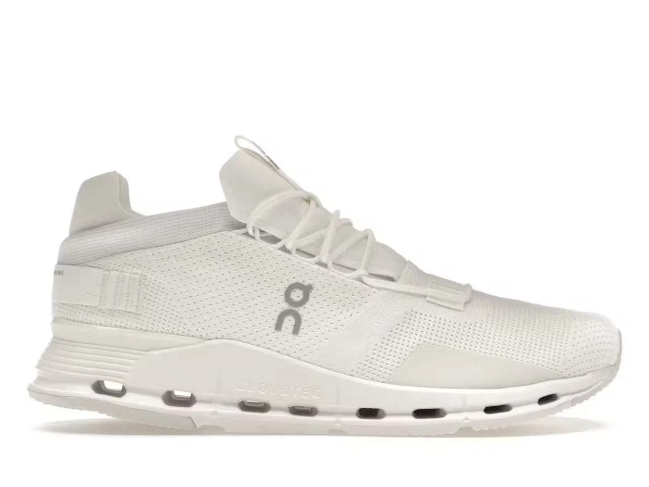 athletic chic CLOUDNOVA Undyed White