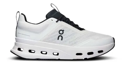 Sport Driven Sneaker Comfort On Cloudnova X White Black (W)