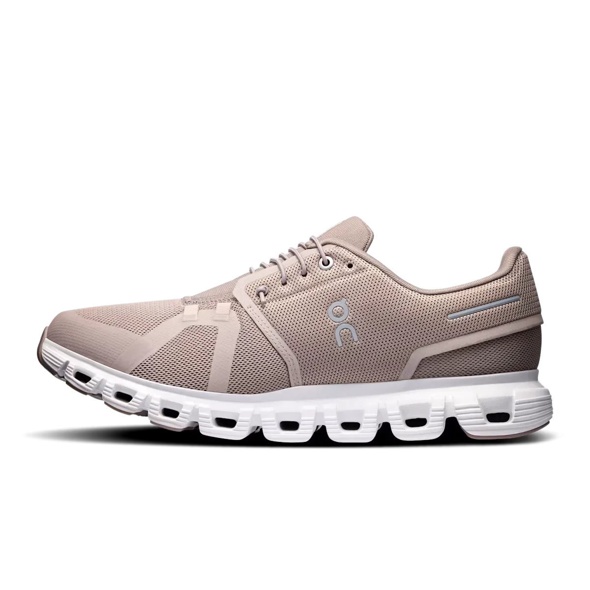 On Running Cloud 6 Fog White (M) Fashion-forward flexibility