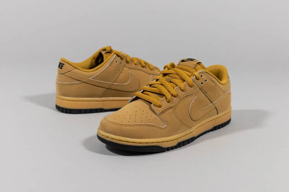 Comfy Flow Nike Dunk Low Wheat