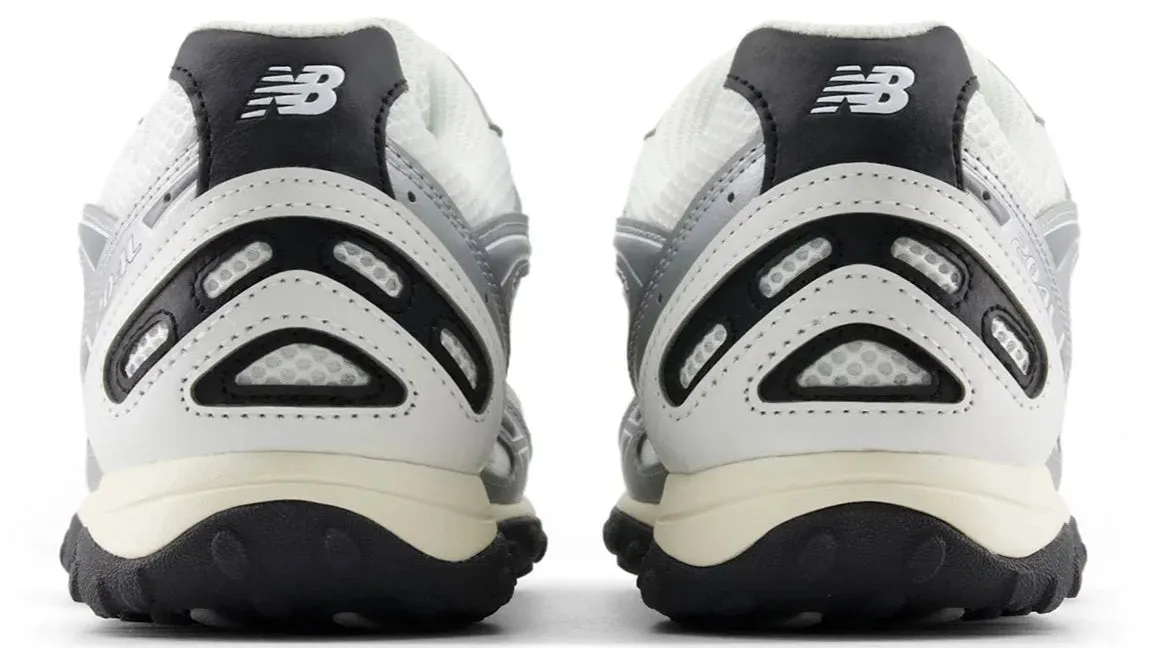 New Balance 204L Silver Metallic Black Low Profile Cushioning