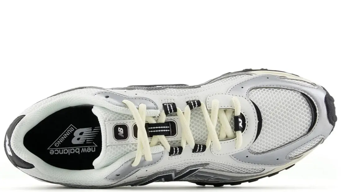 New Balance 204L Silver Metallic Black Lightweight Support Dynamic Movement