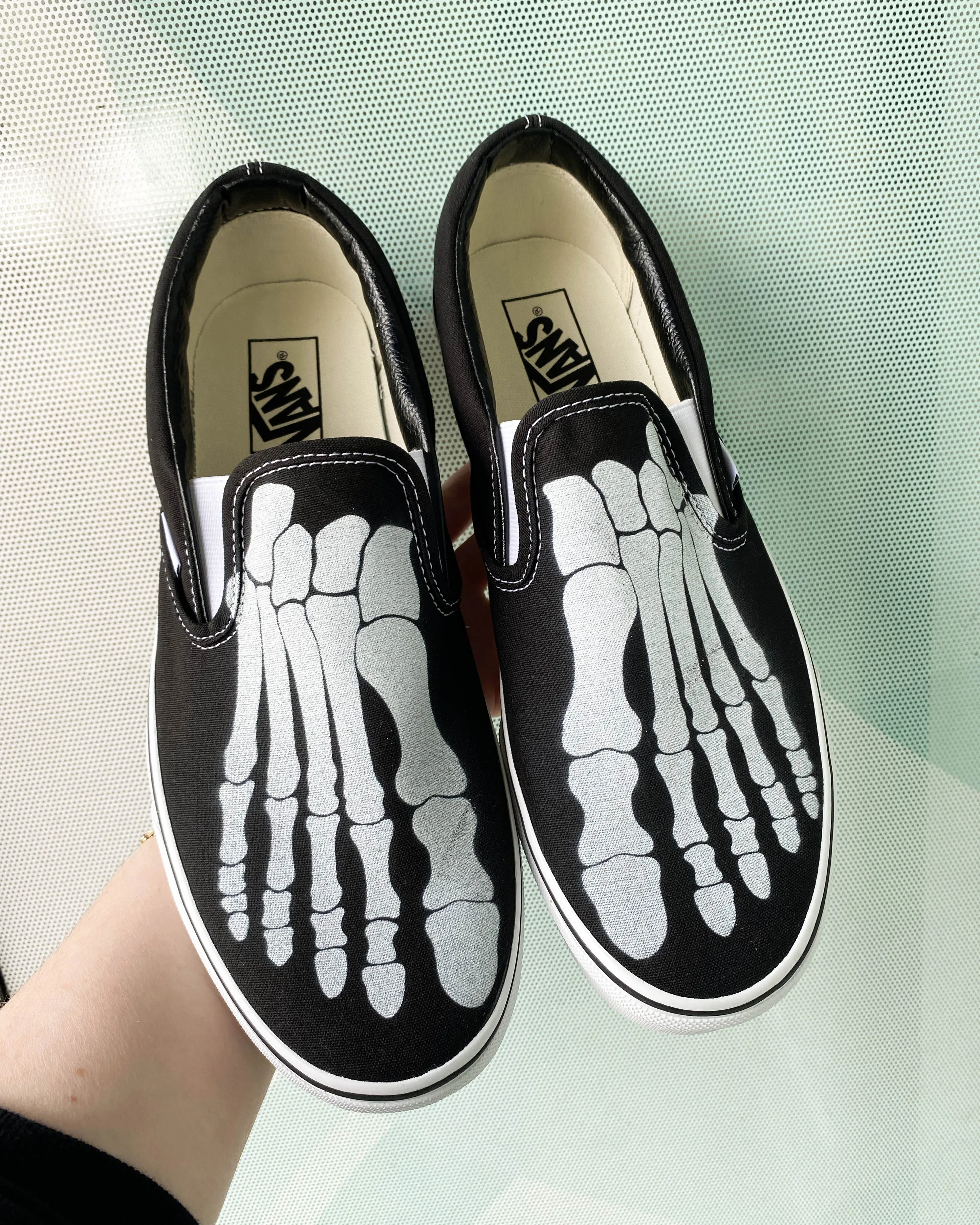 Comfy On The Move Shoes Baggins Original Slip-On Bare Bones