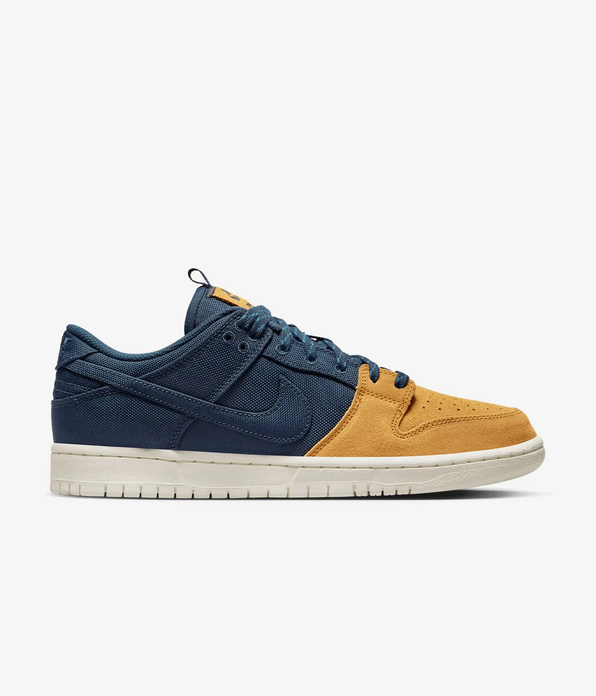 Exclusive chic Nike SB Dunk Low Pro Premium