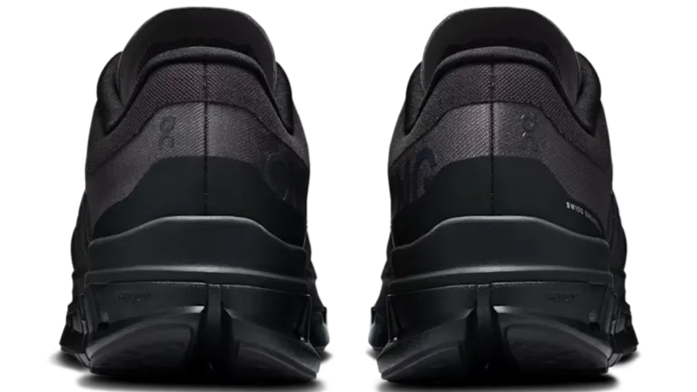 On Running Cloudflow 5 Black Black urban vibe Impact Dispersing Core