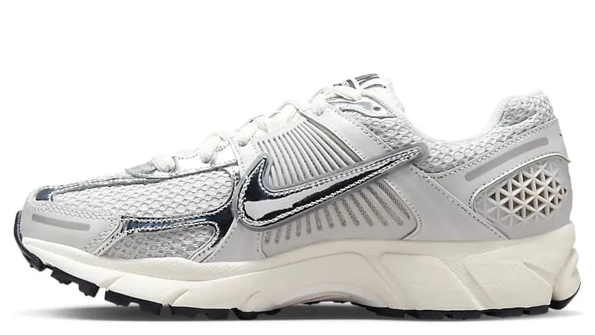 Work Out Nike Zoom Vomero 5 Photon Dust Metallic Silver
