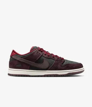 Walk Ready Nike SB Dunk Low Pro "Riot Skateshop"