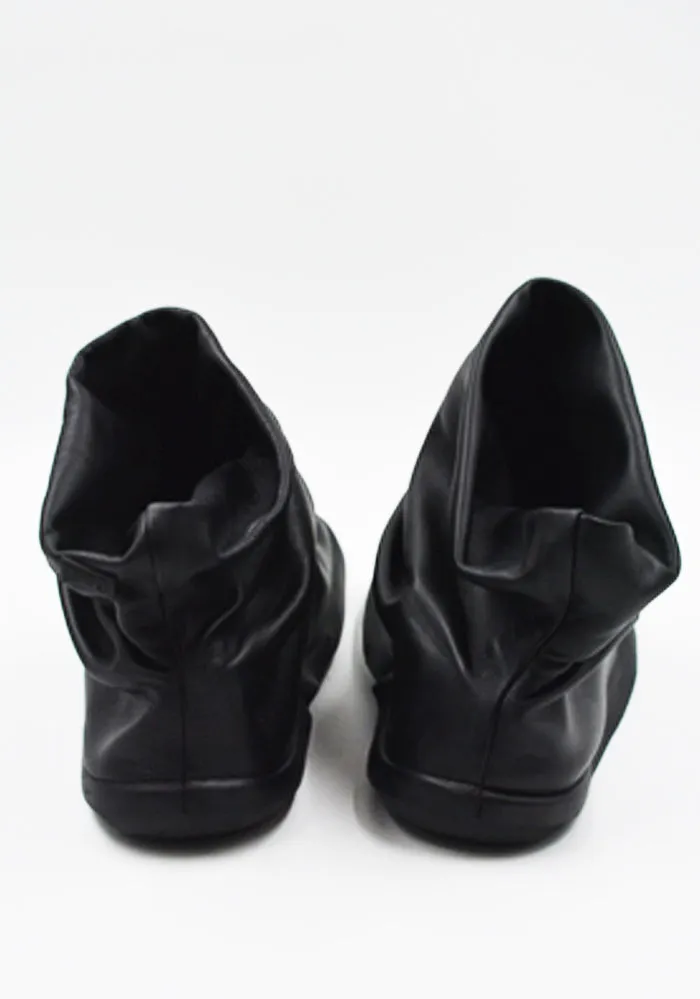 Mid   Top Style Weightless Cushion Technology CAMPER x ISSEY MIYAKE K300539-001  PEU FROM LEATHER ANKLE BOOTS BLACK (New Arrivals FW25)