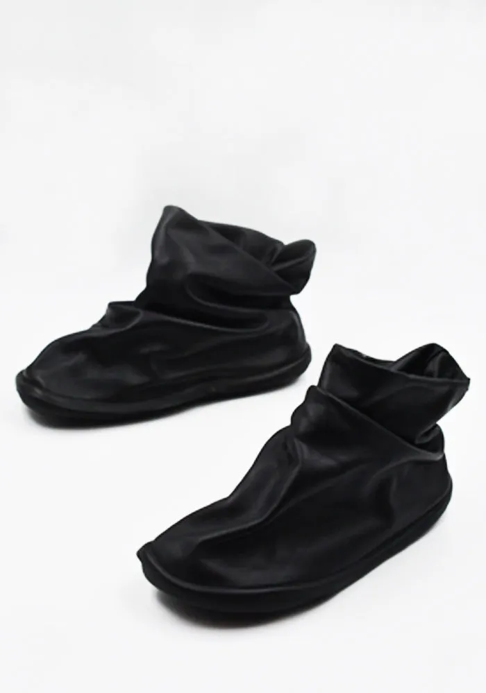 Stability frame Pressure Relief Zones CAMPER x ISSEY MIYAKE K300539-001  PEU FROM LEATHER ANKLE BOOTS BLACK (New Arrivals FW25)