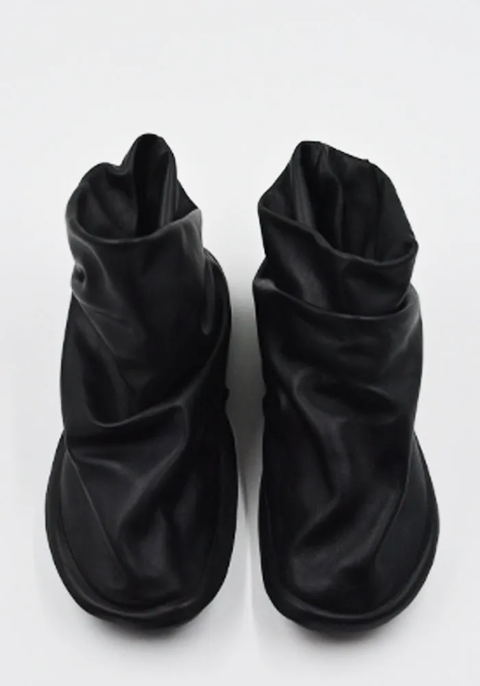 Sporty Fit Soft Design CAMPER x ISSEY MIYAKE K300539-001  PEU FROM LEATHER ANKLE BOOTS BLACK (New Arrivals FW25)