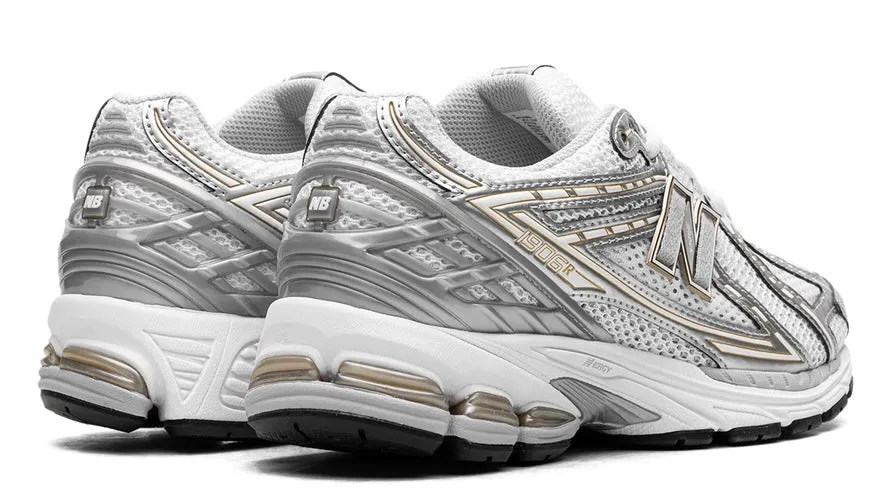 Flexible Midsole Design New Balance 1906R White Rain Cloud Silver Metallic