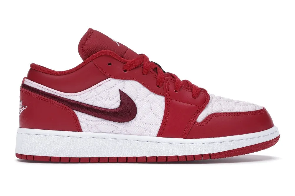 Jordan 1 Low SE Red Quilt (GS) City Stroll Dynamic Walk