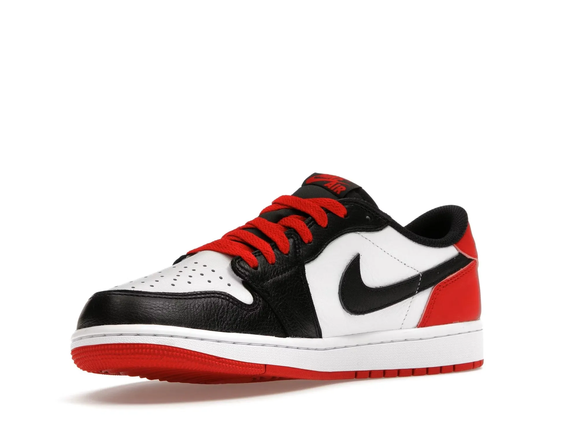 Jordan 1 Retro Low OG Black Toe (2023) Pro-Agility