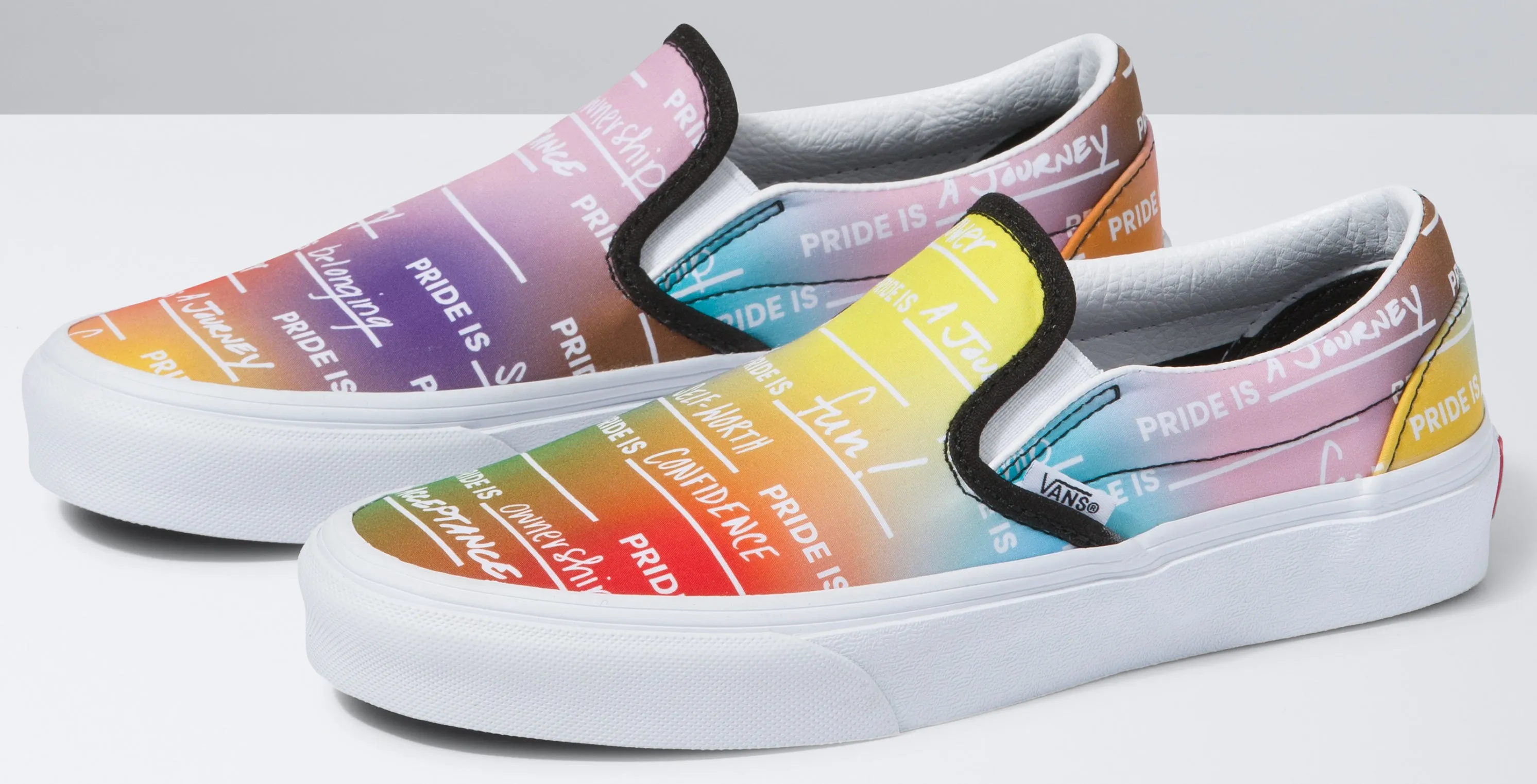 Quick Fit Slip Quick Step Vans Classic Slip-On Pride Rainbow/True White