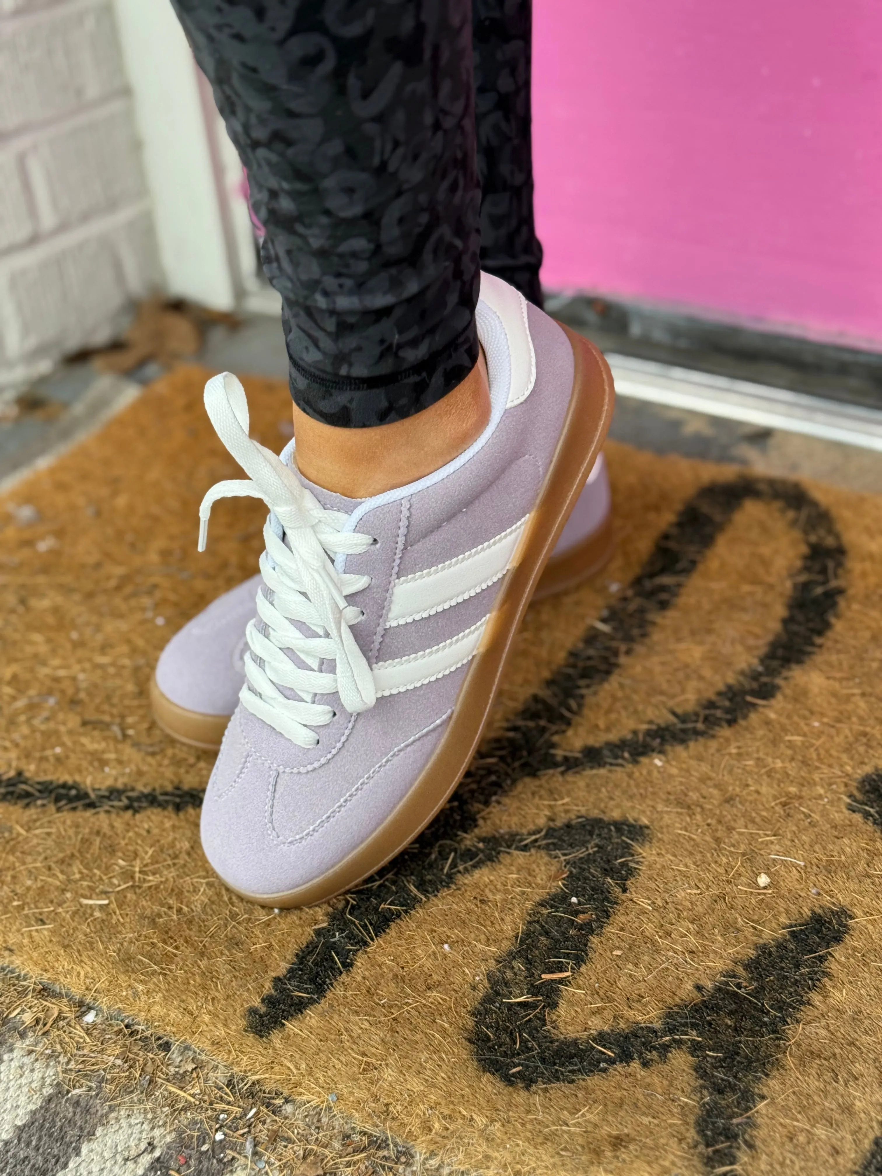 Low Top Stripe sneakers- Adult