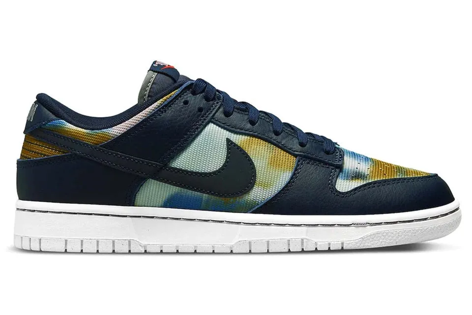 Nike Dunk Low Graffiti Navy Wide Toe Box Engineering