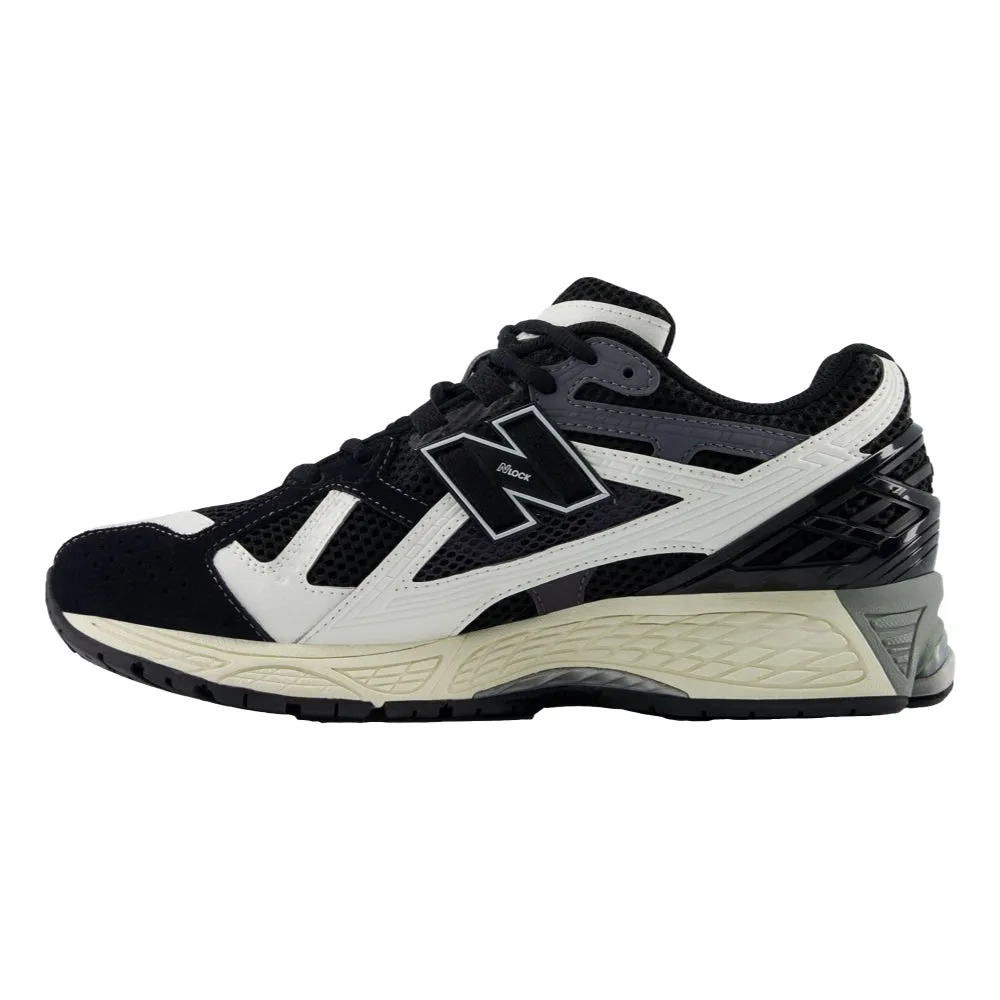 NEW BALANCE 1906-BLACK Office Look Route Trek