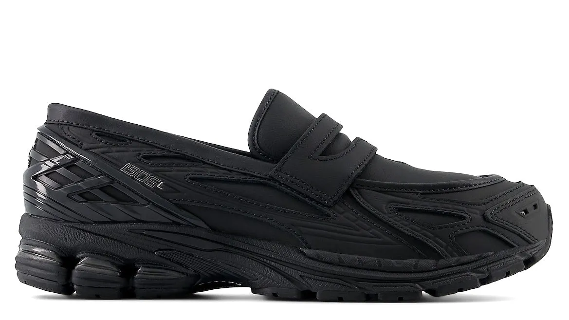 New Balance 1906L Black Leather Feet First