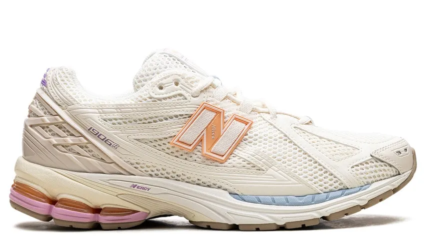 Lightweight Construction New Balance 1906R Pink Sugar