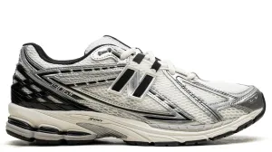 High Comfort Sneaker Quality New Balance 1906R Silver Black