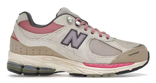 All Day Comfort Lace Up Design New Balance 2002R Hiking Pack Beige