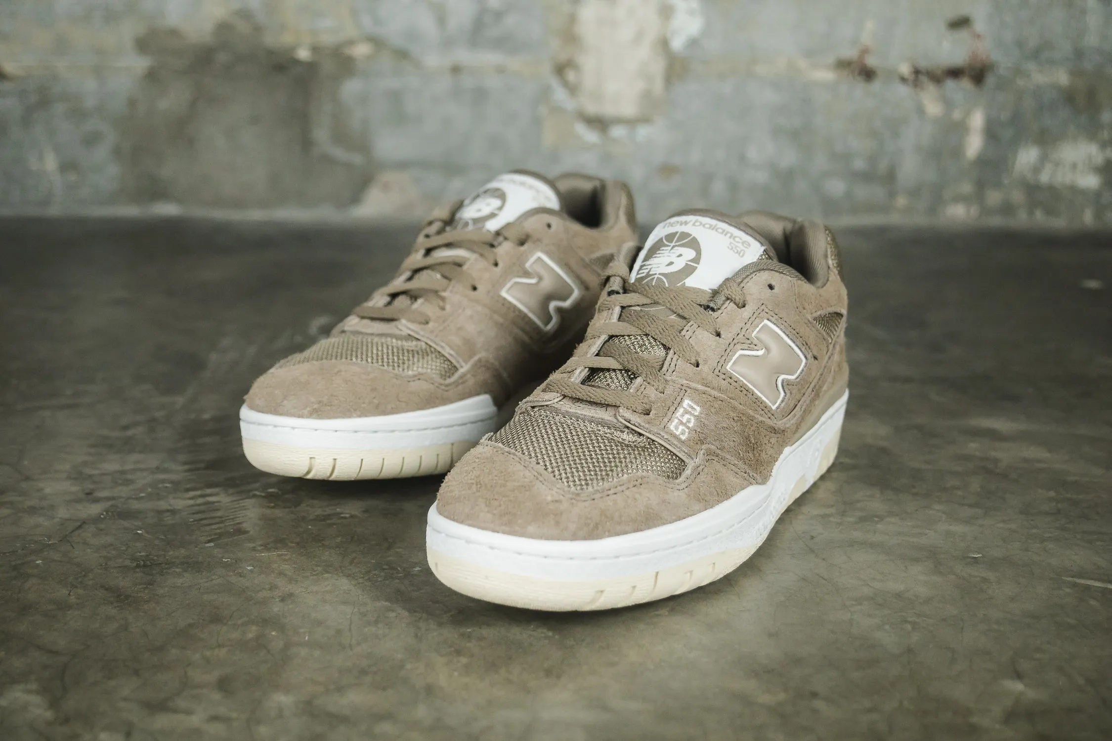 New Balance 550 Mushroom Low Heel