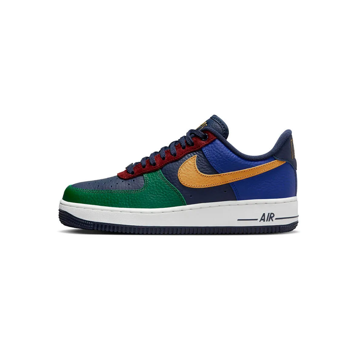 Look Walk Workout Ready Nike Air Force 1 07 LX Multicolor