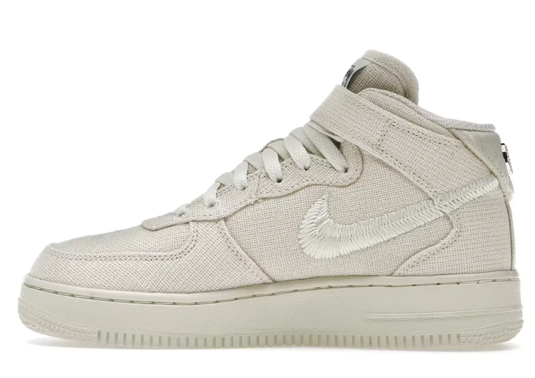 Nike Air Force 1 Mid Stussy Fossil Motion Stabilizer Textured Outsole Pattern