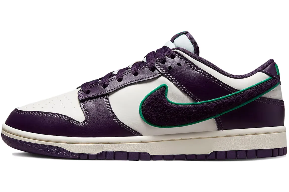 Weekend Sport Chill Walk Nike Dunk Low Chenille Swoosh Sail Grand Purple