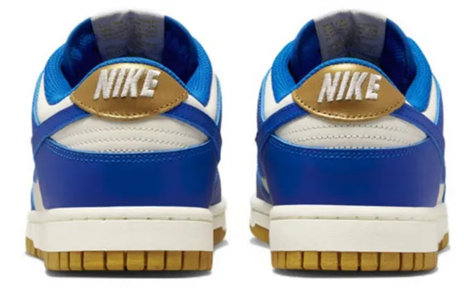 Multi Directional Flex Nike Dunk Low Kansas City Royals (Women's)