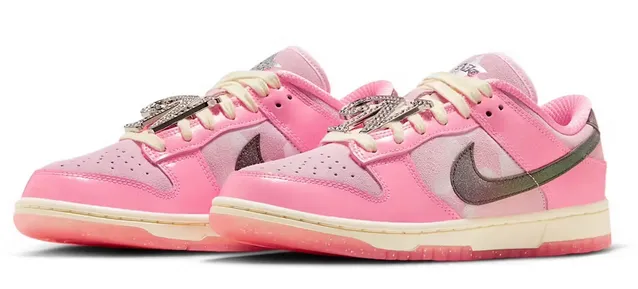 Easy Grip Multi-Terrain Nike Dunk Low LX Barbie (Women's)