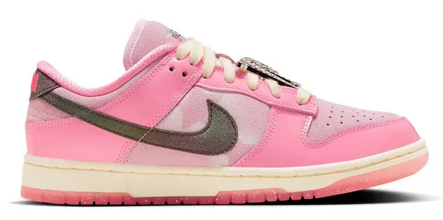 Nike Dunk Low LX Barbie (Women's) Unbeatable performance Motion Freedom