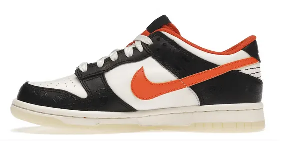 Water Resistant Material Vibrant Design Nike Dunk Low PRM Halloween (2021) (GS)