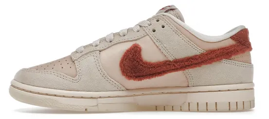 Nike Dunk Low Terry Swoosh (W) Fashion-forward style
