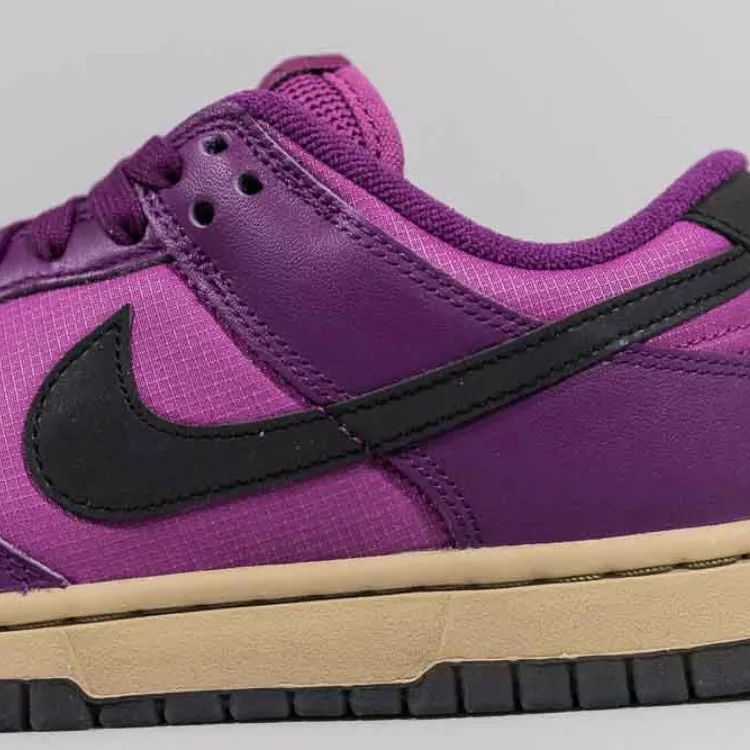 Nike Dunk Low  Viotech y fucsia intenso Soft Arch Layer
