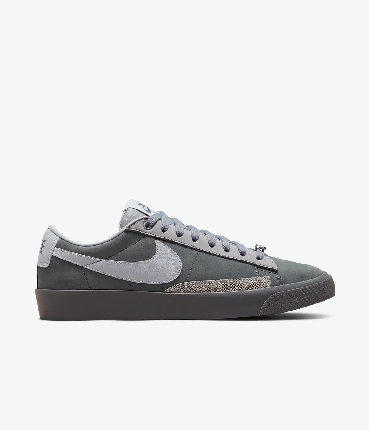 Nike SB Zoom Blazer Low FPAR Travel Step Smart cushioning