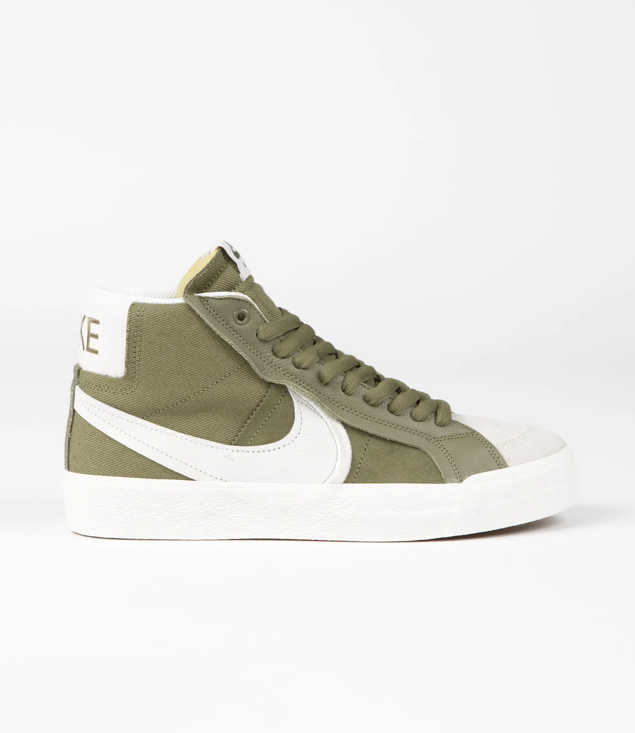 Nike SB Zoom Blazer Mid Premium Plus Walk All Day
