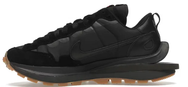Water resistant upper Smooth Toe Nike Vaporwaffle sacai Black Gum
