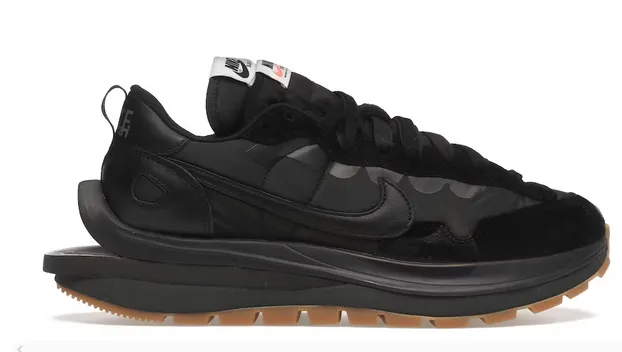 Nike Vaporwaffle sacai Black Gum Low Profile Collar Padding