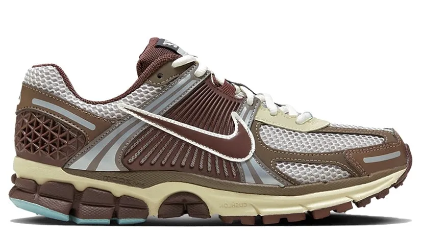 Mid Foot Stable Feel Nike Zoom Vomero 5 Earth Fossil (Women's)