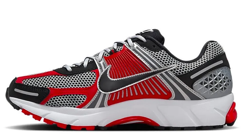 Comfort Walk Smooth Support Nike Zoom Vomero 5 Metallic Silver University Red