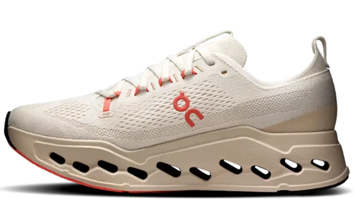 On Running Cloudsurfer Max Ivory Salmon (Women's) Speedy Fit